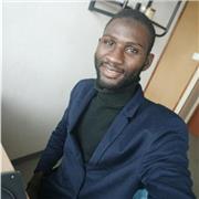 Etudiant en ingénierie, j'ai d'abord fréquenté la plus prestigieuse école d'ingénierie du sénégal avant d'etre admisà l'ENGEES